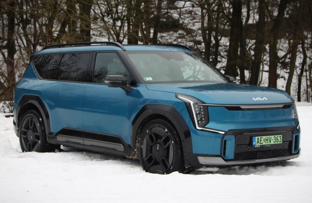 Így kerül a Kia a luxusautók közé!