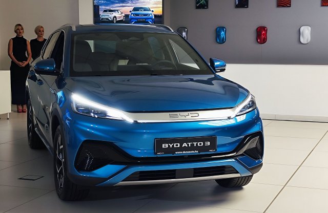 Újabb márkakereskedést nyit itthon a BYD