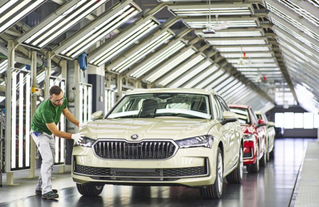 888 ezer autót gyártott le a Škoda a tavalyi évben