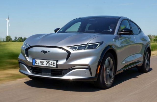 Olcsó villanyautóval szállna be a Ford is az árháborúba