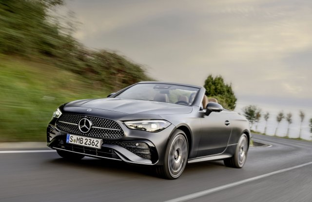 376 lóerővel mutatkozott be a Mercedes CLE Cabrio
