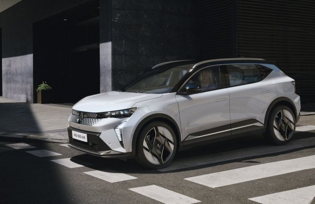 Már itthon az új Renault Scenic, mutatjuk az árlistát!