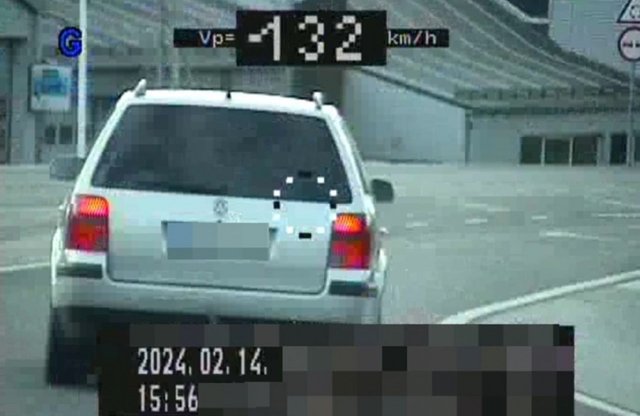 Autópályás tempóval száguldozott Zalaegerszegen egy Volkswagen