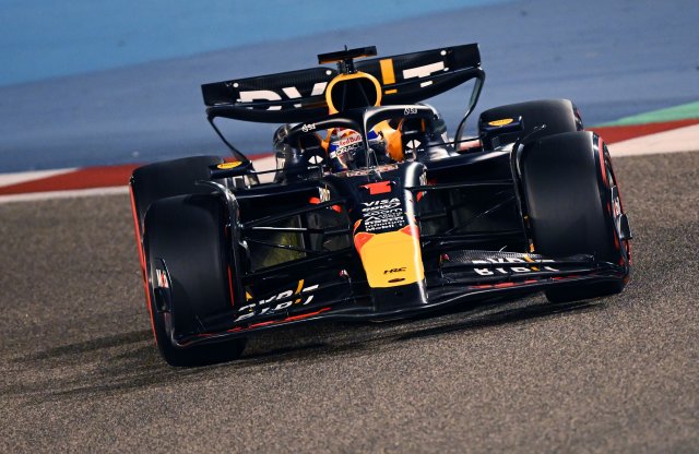 Verstappen simán győzött, a Ferrarik nagyot csatáztak egymással