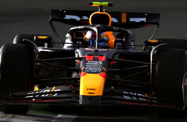 Verstappen ismét győzött, a Ferrari beugrója nagyot küzdött