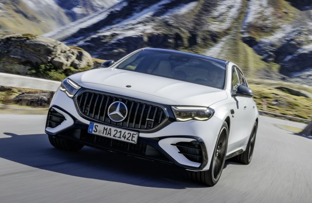 Megérkezett minden idők legerősebb Mercedes E53-asa