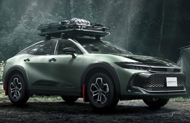 Videó: mivé lett a Toyota Crown?!