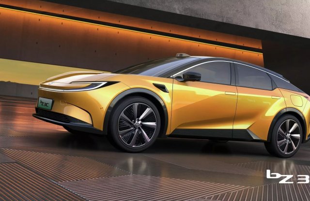 Máris itt vannak a Toyota következő elektromos modelljei