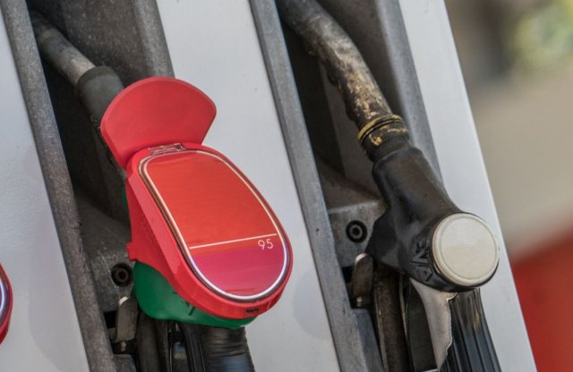 Reagálnak a benzinkutak? Csökken mindkét üzemanyag ára!