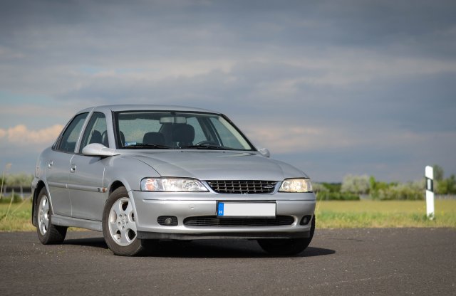 Tudsz ennél jobbat 300 ezerért? Élet egy dízel B Vectrával!