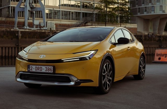 Szénmentes üzemanyagot és új motorokat is fejleszt a Toyota