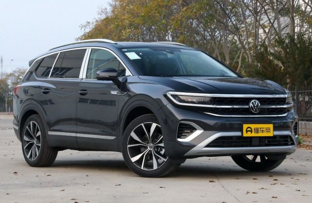 Kínában 13 millió forintról indul ez a hétüléses Volkswagen!