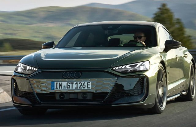 Bemutatkozott a valaha volt legerősebb Audi