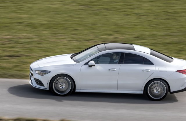 Kecskeméti Mercedes a német autópályán: vajon tudja, ami ígér?