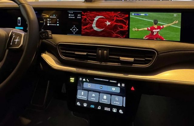 Törökországban még az autód képernyőjén is nézheted a Foci EB-t