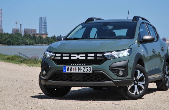 Újabb olcsó SUV-ot dobhat piacra a Dacia?