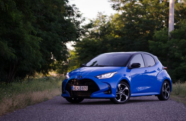 Még jobb lett a Toyota Yaris? Teszten az új, 130 lovas hibrid!