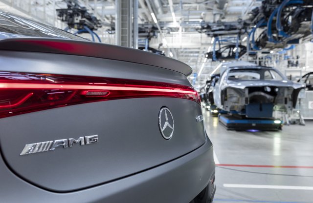 Érkezik Kína válasza az EU büntetővámjára? Mi lesz veled német autóipar?