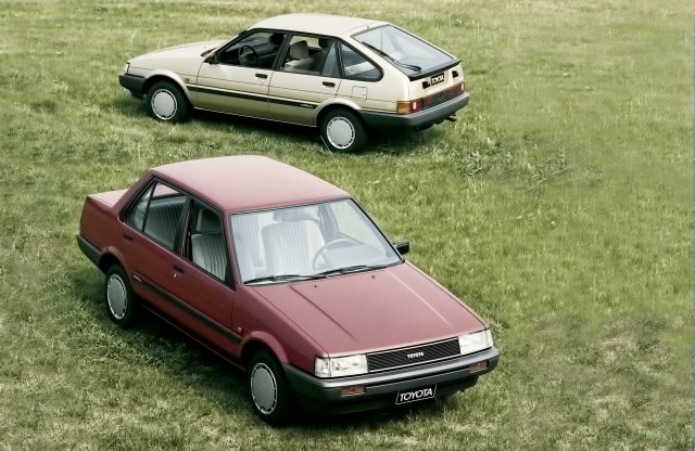 Padlógáz és ugratás, ilyen volt a Corolla reklám 38 éve