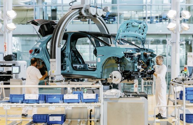 Egyre biztosabb, hogy elbocsátási hullám lehet a Volkswagennél!