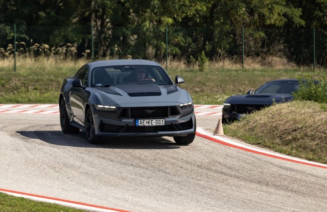 Videón a 7. Mustang hazai bemutatója