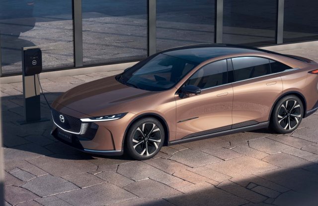 Kínában már előrendelhető a Mazda EZ-6, mutatjuk mennyiért!