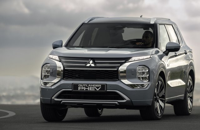 Jobb később, mint soha: elért ide is az új Mitsubishi Outlander