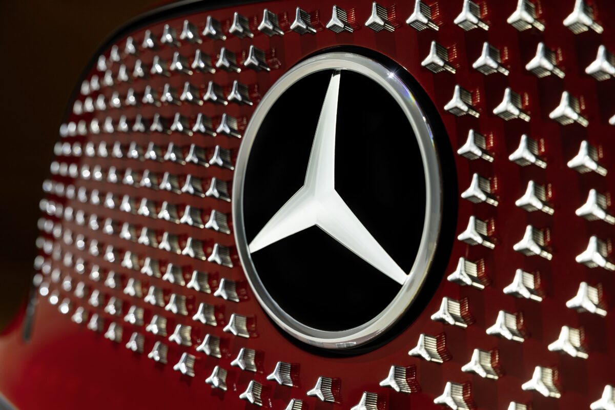 MERCEDES-BENZ