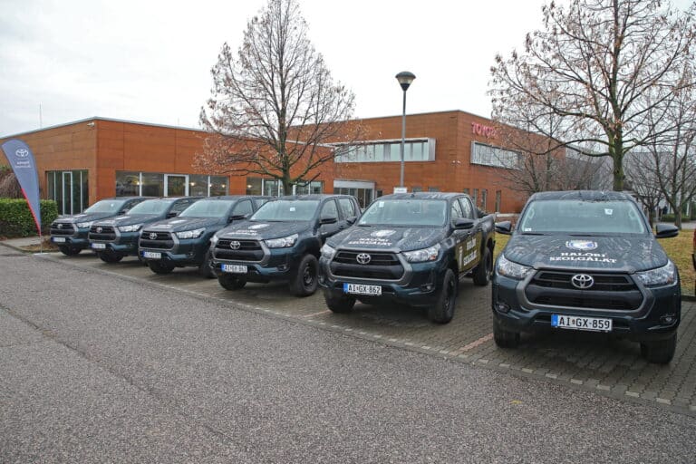 Mutatjuk, milyen Hiluxokat kaptak a halőrök!