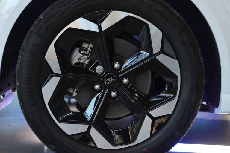 Mutatjuk, hogy mennyi autót adott el a Ford itthon!