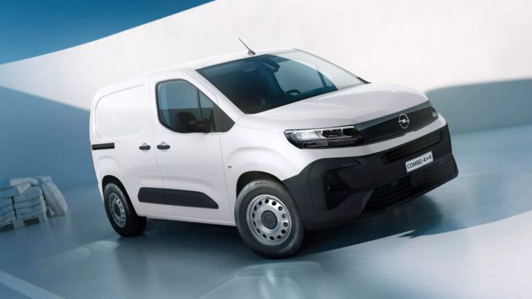 Villanymotorral teszi összkerekessé dízel furgonját az Opel