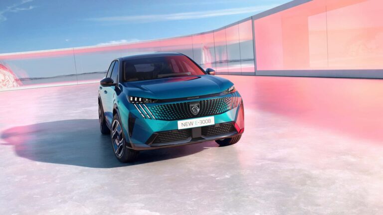 A legnépszerűbb elektromos autómárka szeretne lenni a Peugeot