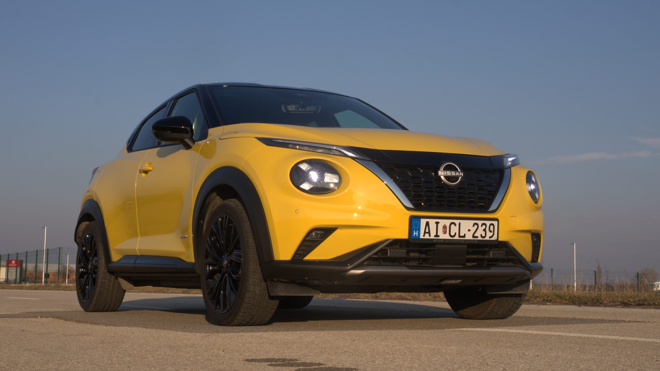 Vagány színfolt a szürke újautó-piacon: teszten a frissített Juke!