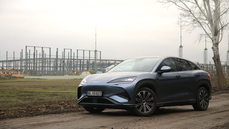 Komoly szankciókat vethet ki az EU a szegedi BYD gyárra!