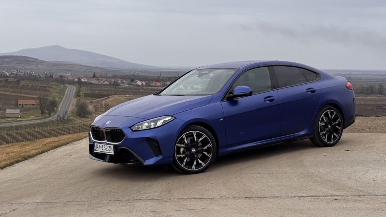 Már rendelhető itthon a BMW új kompakt limuzinja! Mutatjuk az árait!