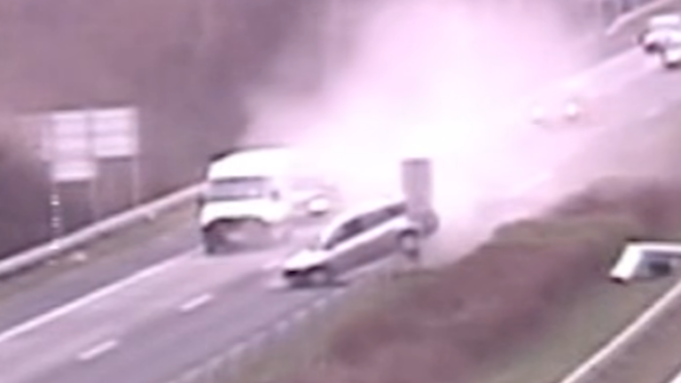 Ezért kell először gondolkozni, és csak aztán előzni!