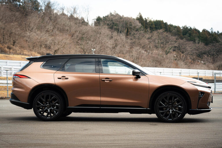 Te bevállalnád ezt a Toyota kombit?