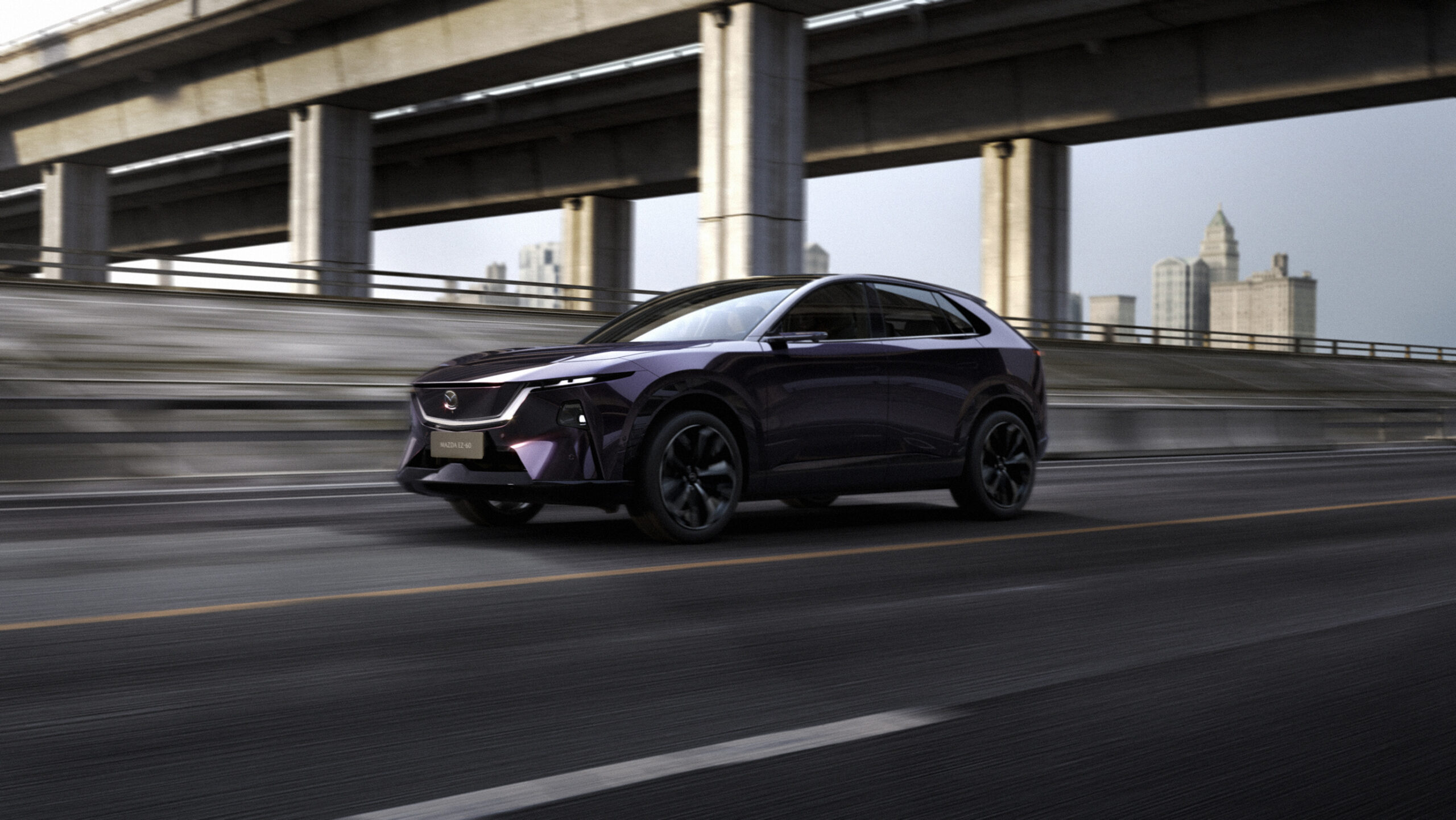 Íme a Mazda CX-6e utastere!