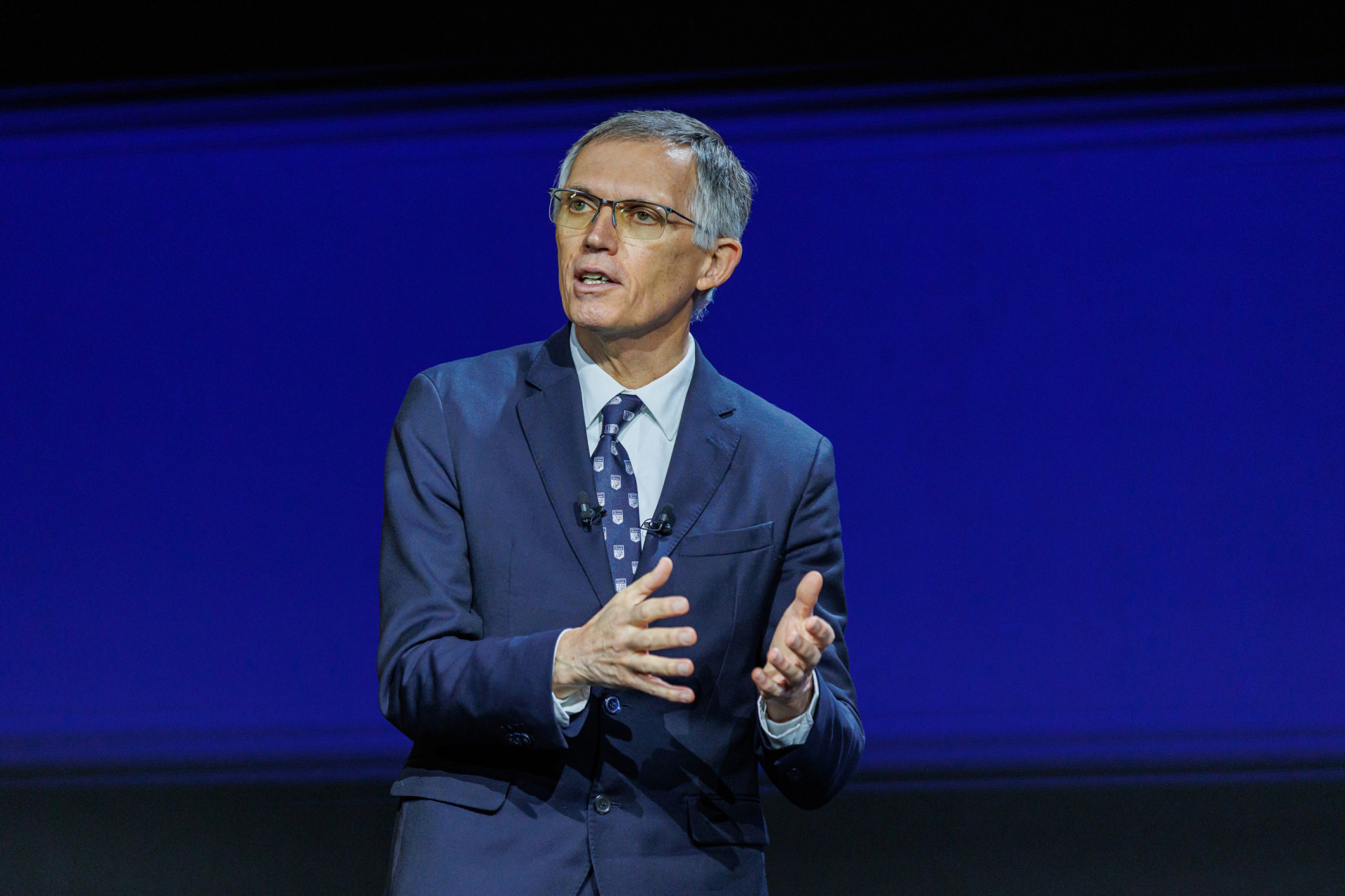 9,4 milliárd forintot kap a Stellantis bukott vezérigazgatója