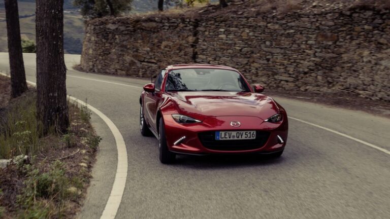 Fényes jövő áll a Mazda MX-5 előtt