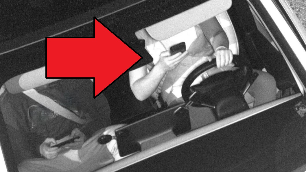 Amerika meglépte: mobilozó sofőrök tízezreit büntette meg a mesterséges intelligencia