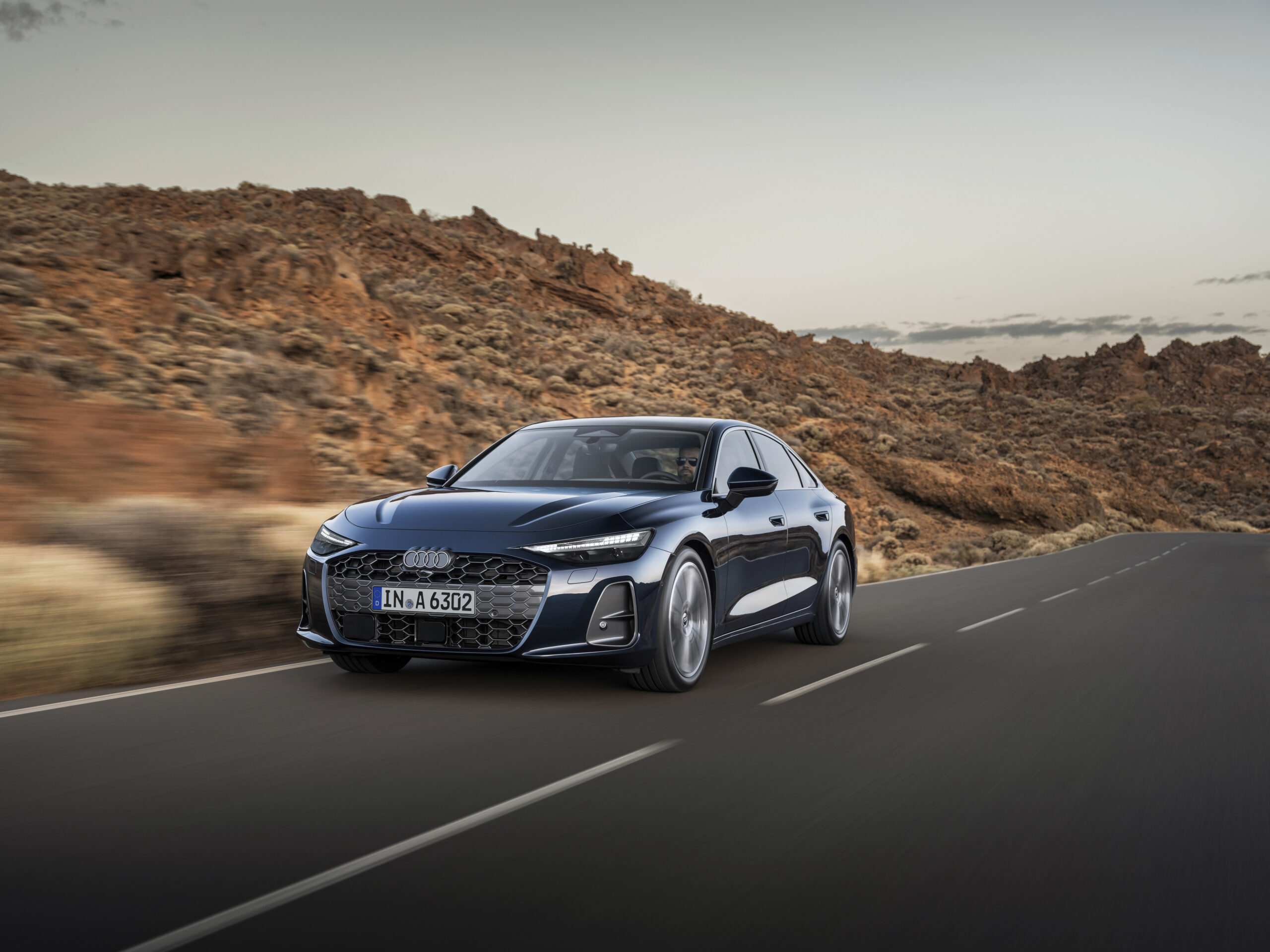 Limuzinként is bemutatkozott az új belső égésű motoros Audi A6