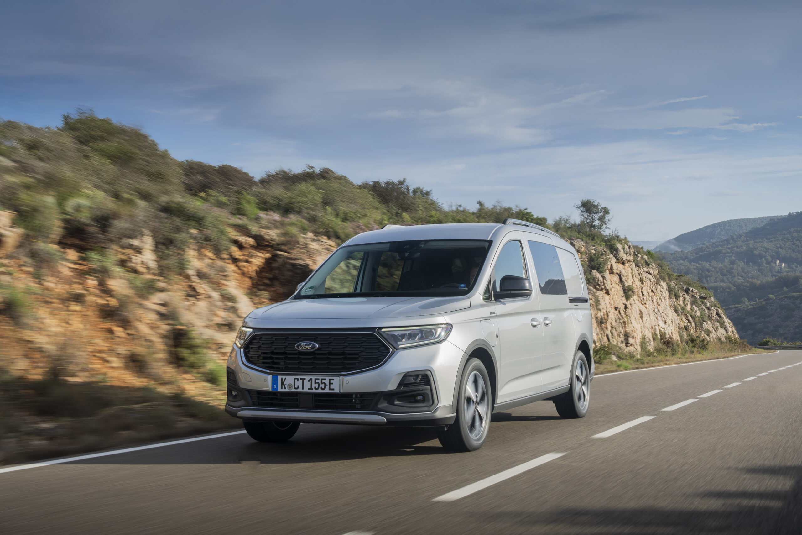 Rendesen felgyorsította a Ford a haszonjárművei villanyosítását