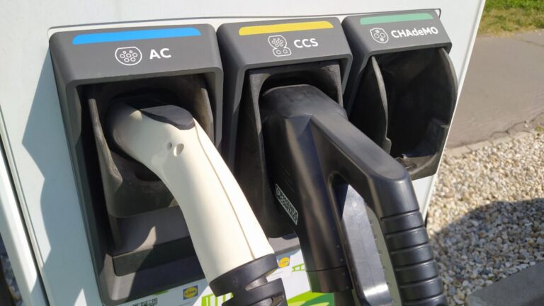 Újabb komoly probléma merült fel a villanyautó-töltőkkel