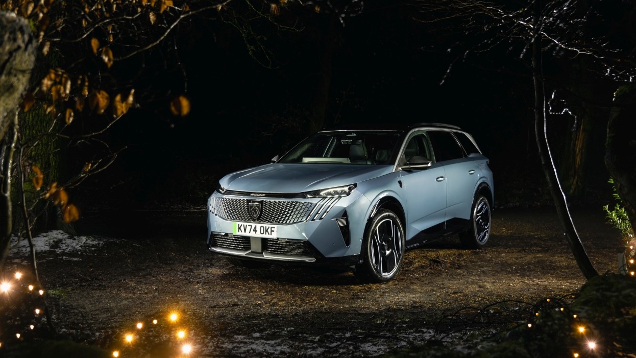 Ingyen áram növények és mikrobák segítségével? A jövőben akár autókat is tölthet!