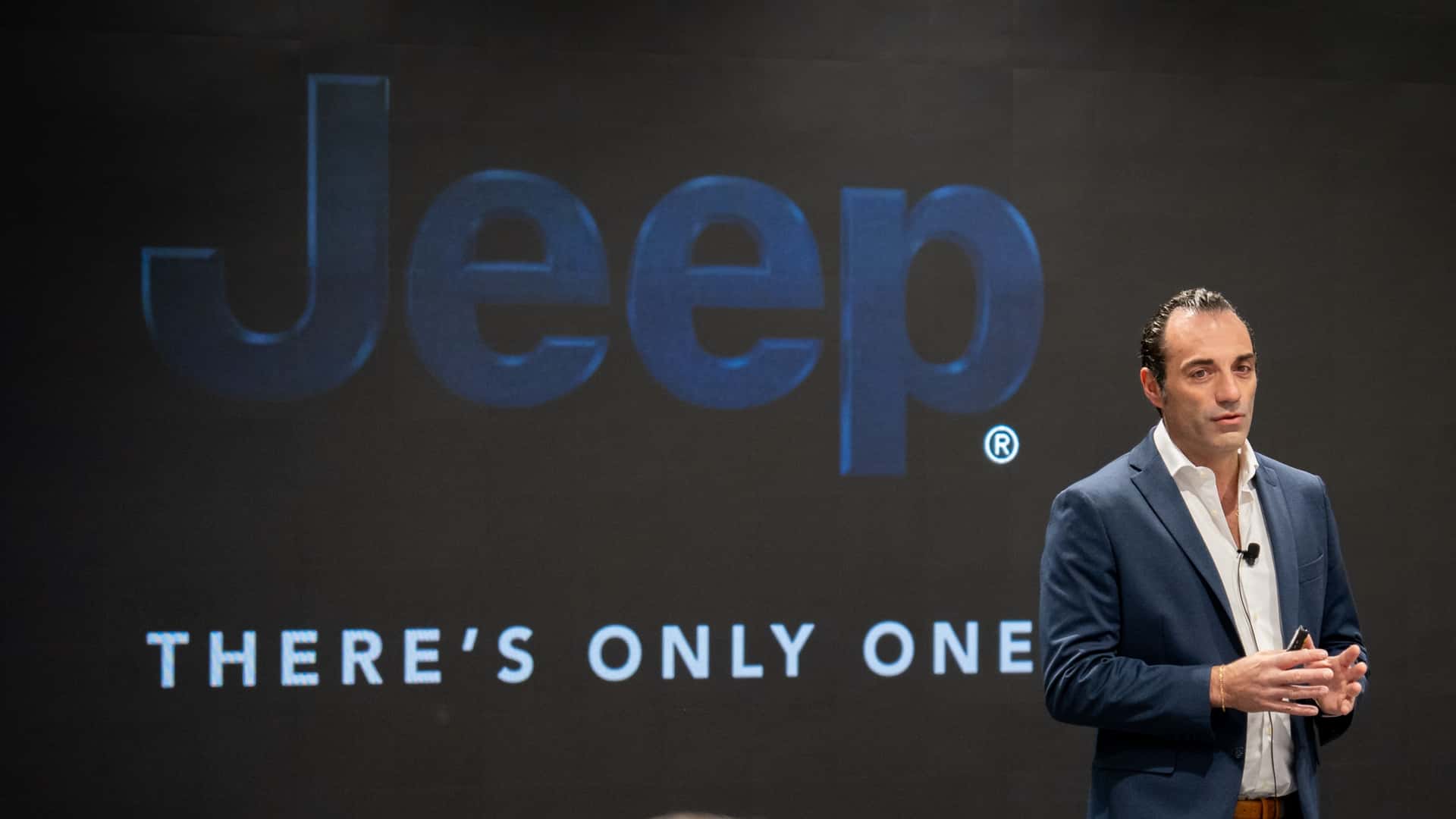 Íme Carlos Tavares utódja: vajon megmentheti a Stellantis márkáit az egykori Jeep-vezér?