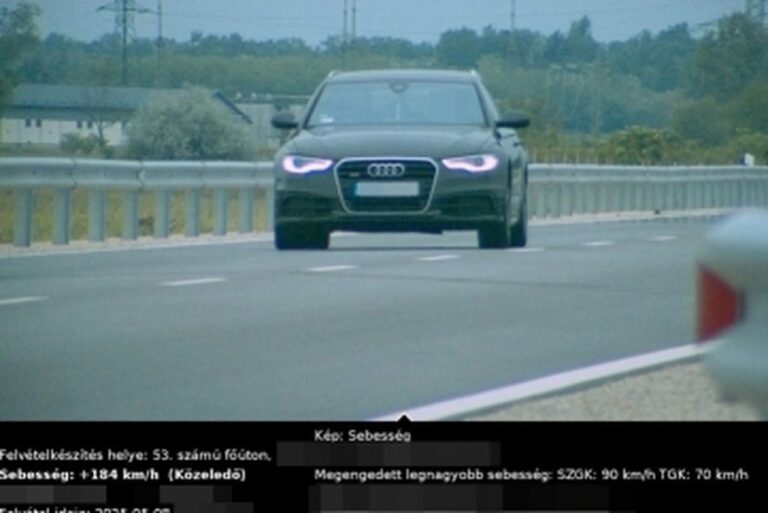 90 km/óra helyett 184 km/óra! Szerinted mennyi lett a büntetés?