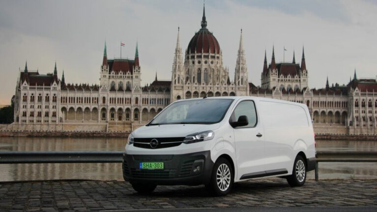 Decemberig még igényelhető az állami támogatás villanyautókra