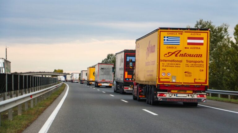 Ha 2030-ra nem terjednek el az elektromos kamionok, akkor mindenki megszívja!