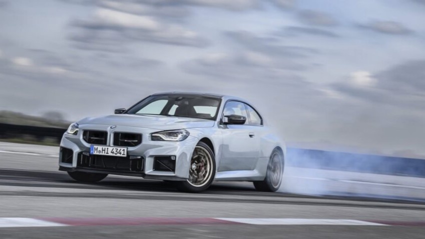 Beárazták itthon is a BMW legvadabb kettesét!